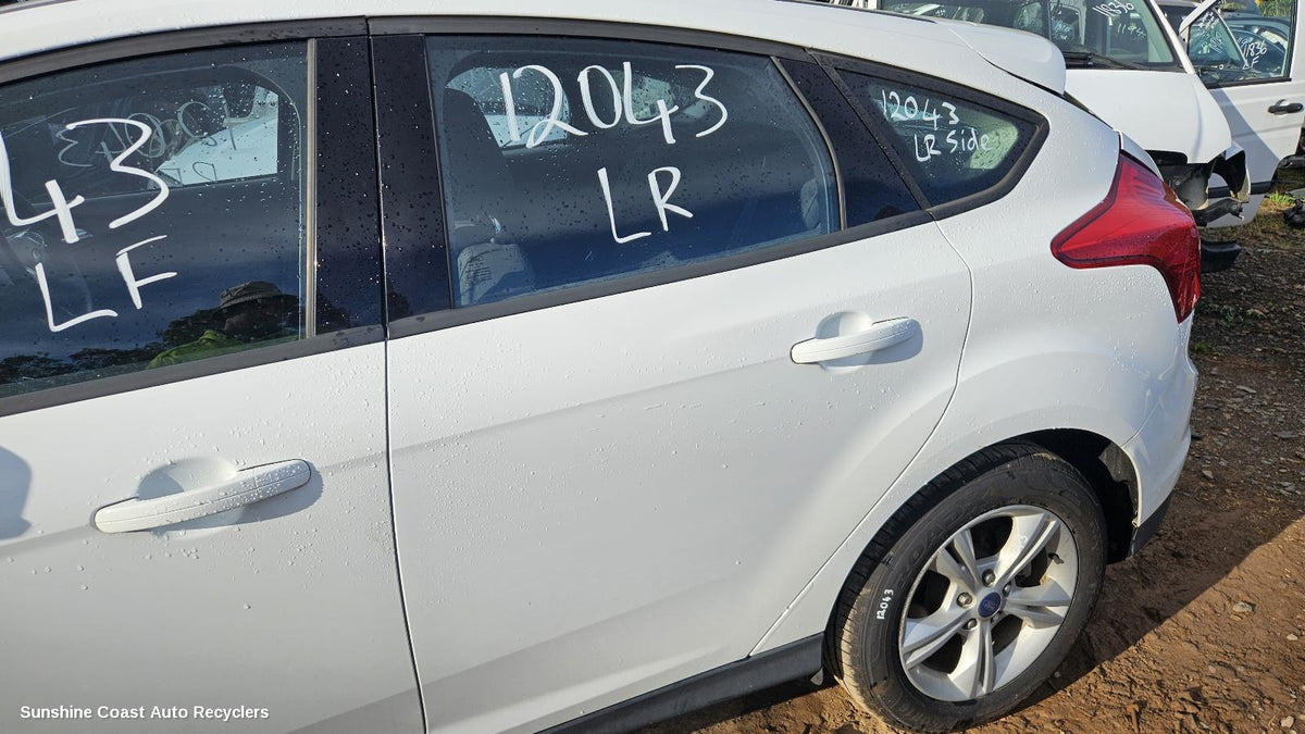 2012-2015 Ford Focus Left Rear Door Sliding