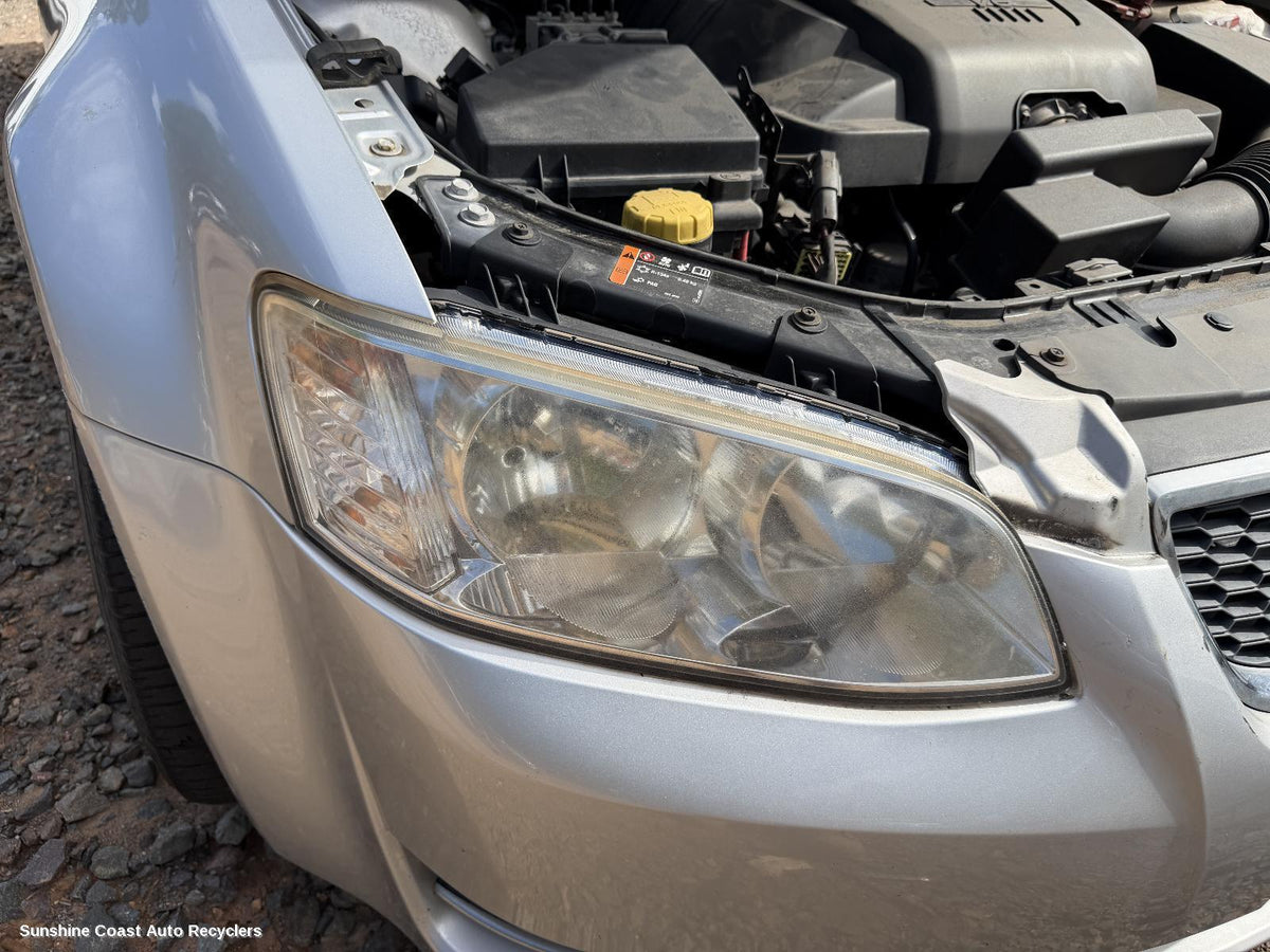 2010-2013 Holden Commodore Right Headlamp