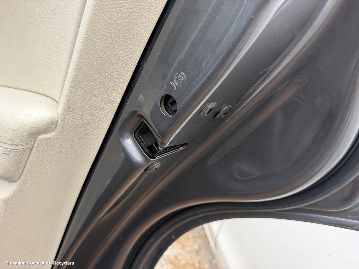 2009-2011 Volkswagen Tiguan Door Boot Gate Lock