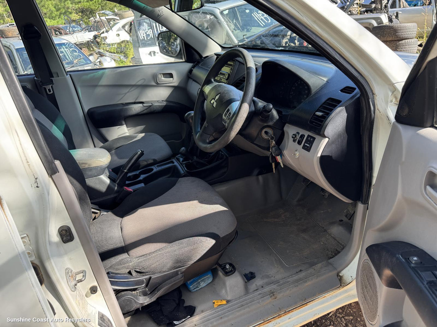 2011 Mitsubishi Triton Front Prop Shaft