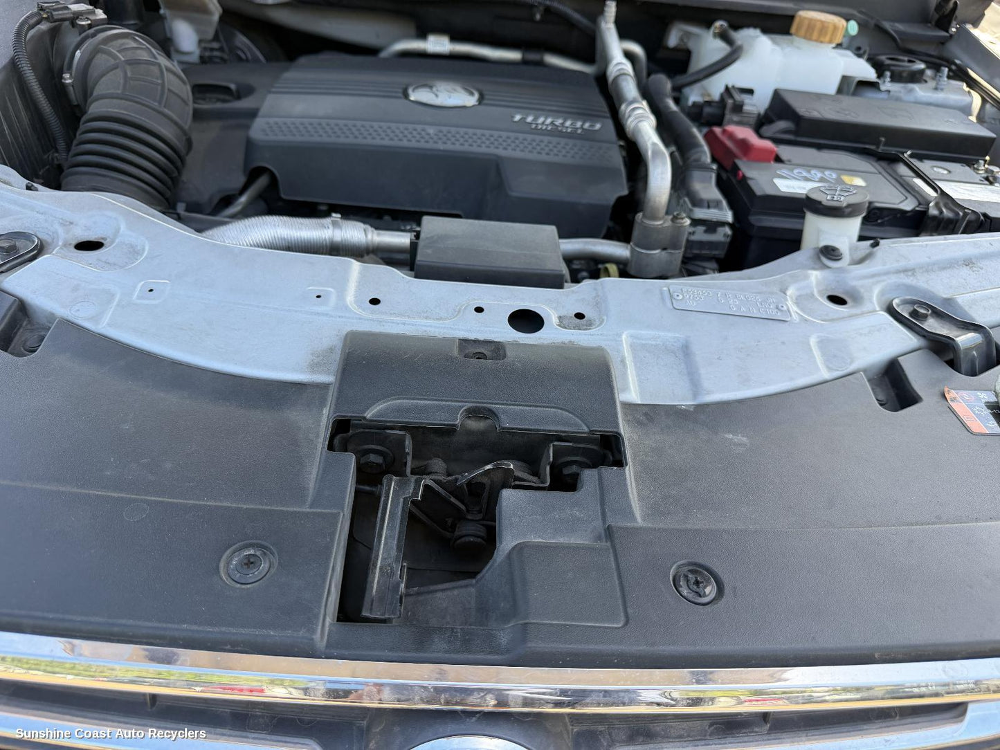 2017 Holden Captiva Bonnet Lock Support