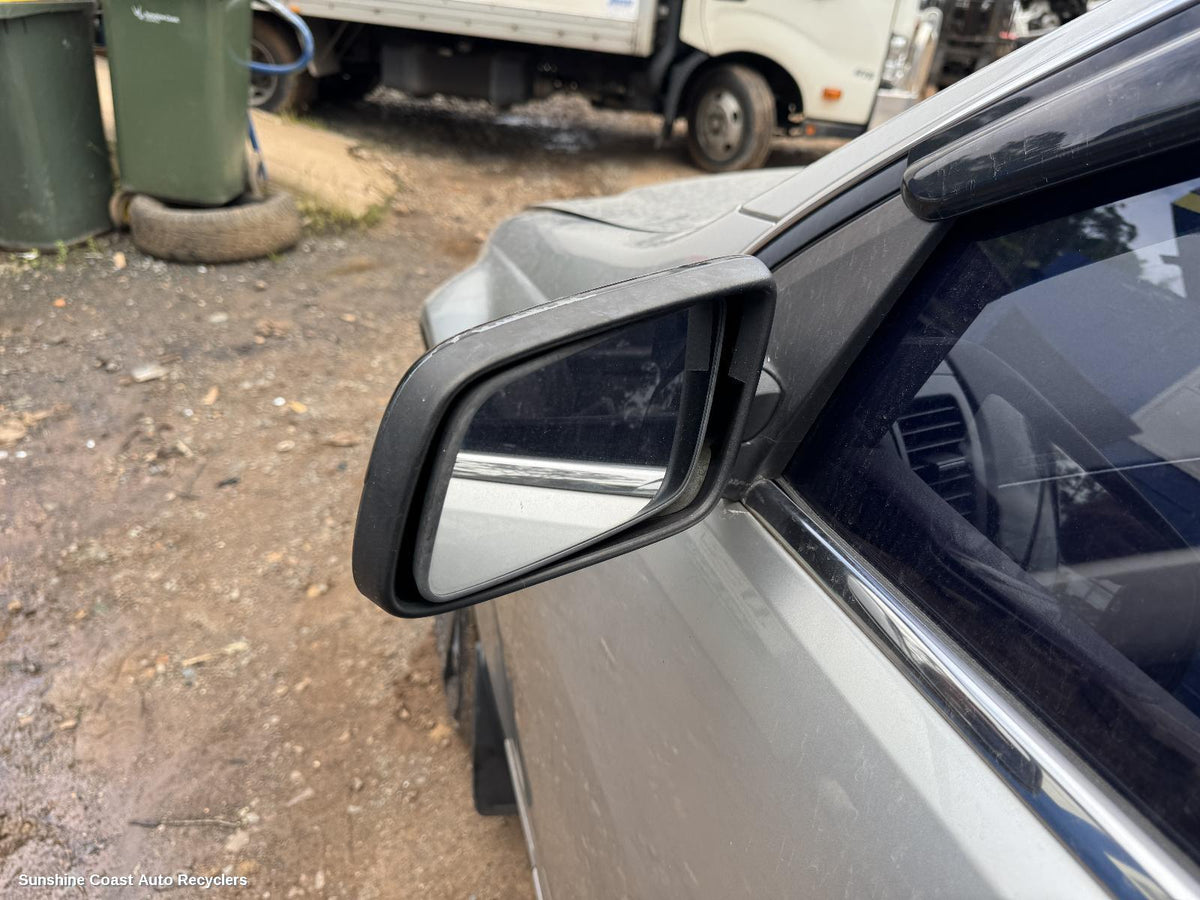 2006-2010 Holden Statesman/caprice Left Door Mirror