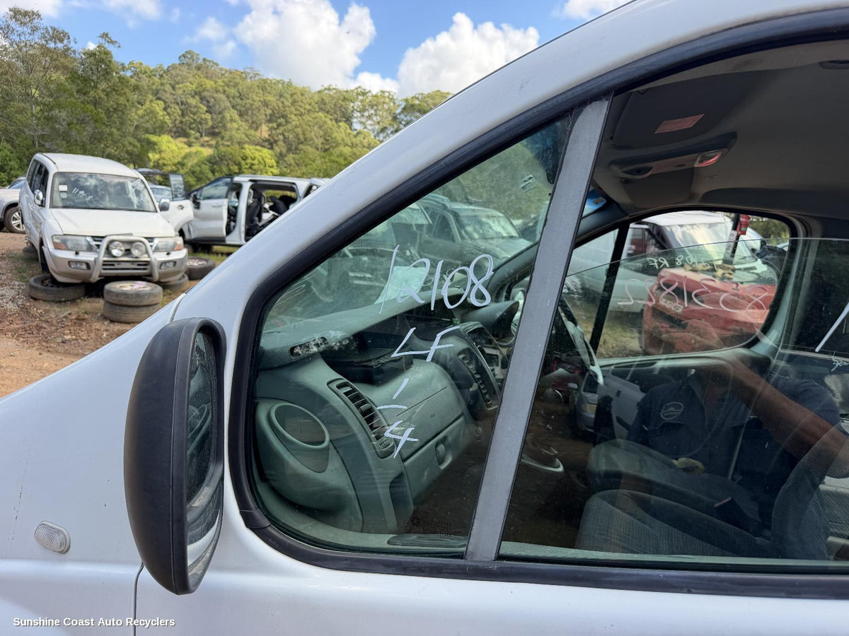 2004-2014 Renault Trafic Left Front 1 4 Door Glass