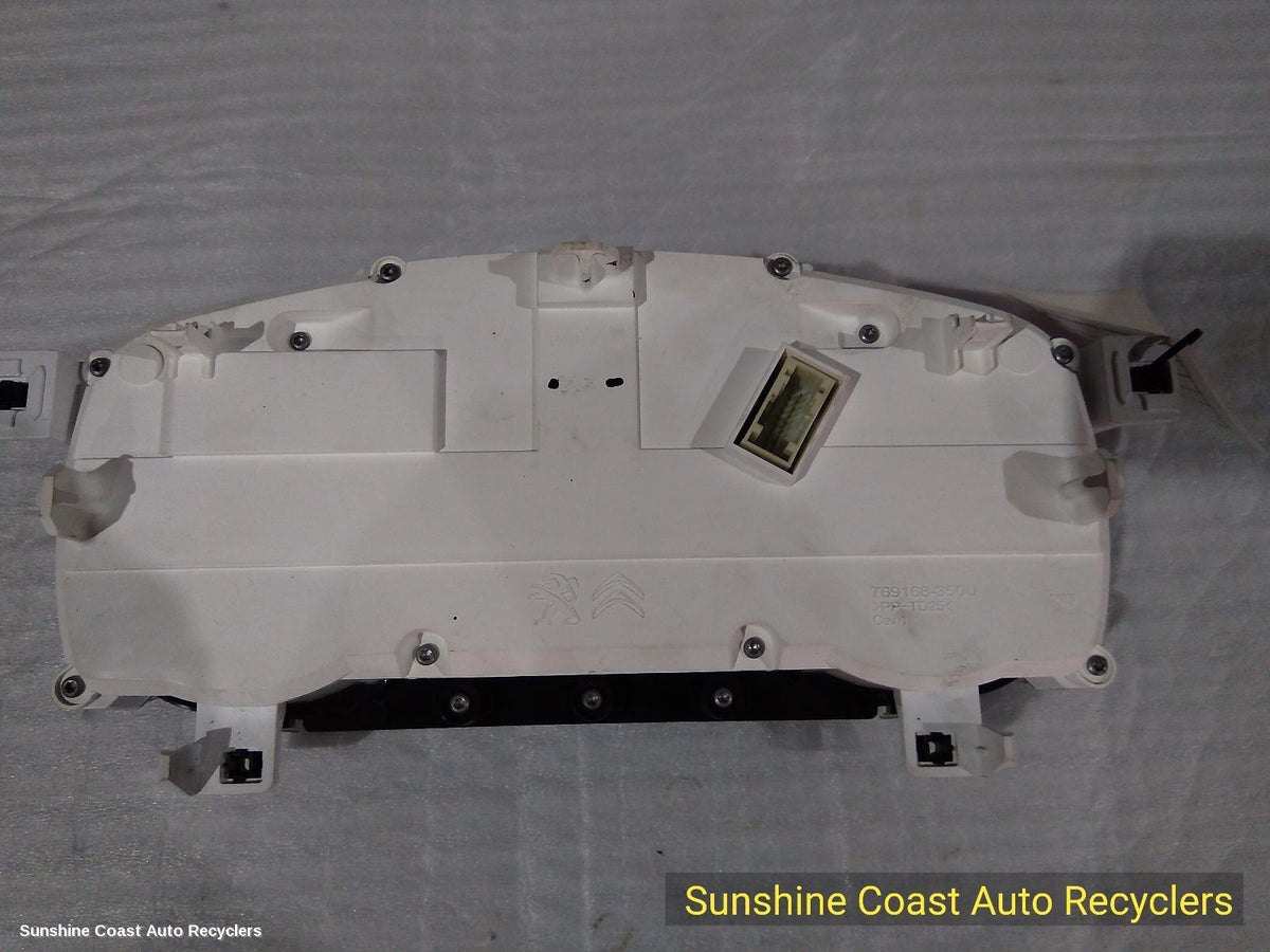 2019-2023 Peugeot Partner Instrument Cluster