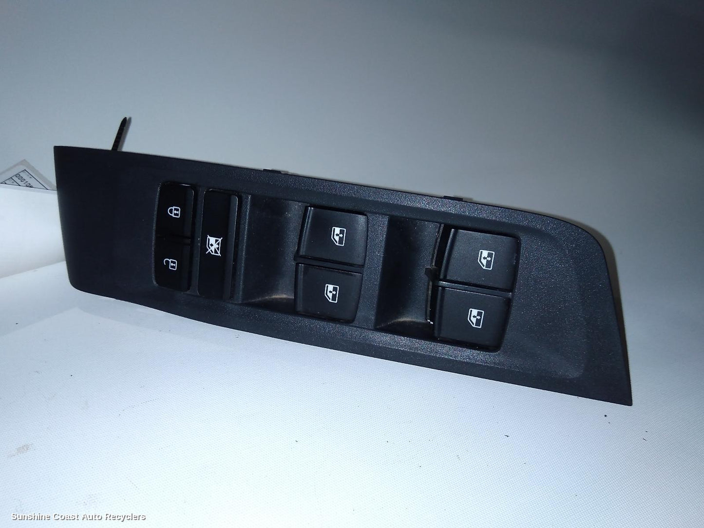 2017-2021 Ldv T60 Pwr Dr Wind Switch