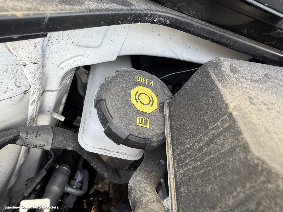 2020-2026 Kia Stonic Master Cylinder