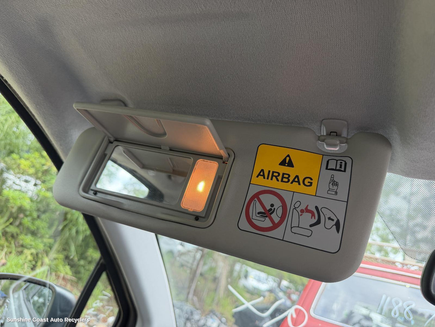 2014 Suzuki S-cross Sunvisor
