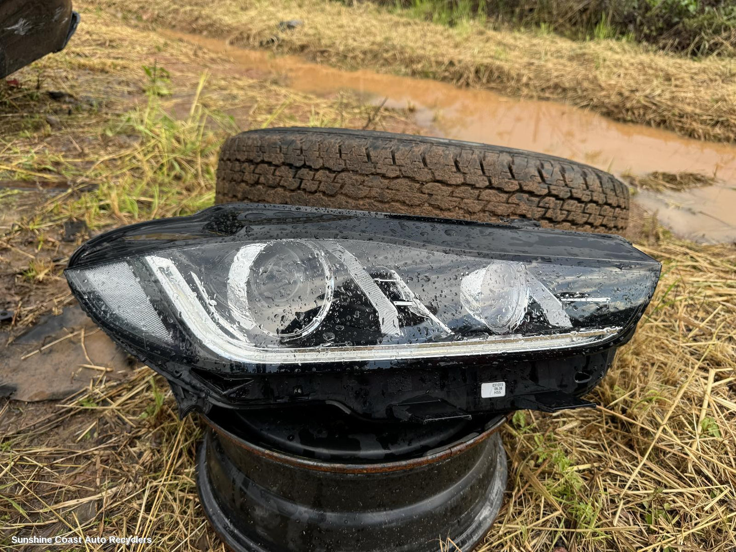2015 Jaguar Xe Right Headlamp
