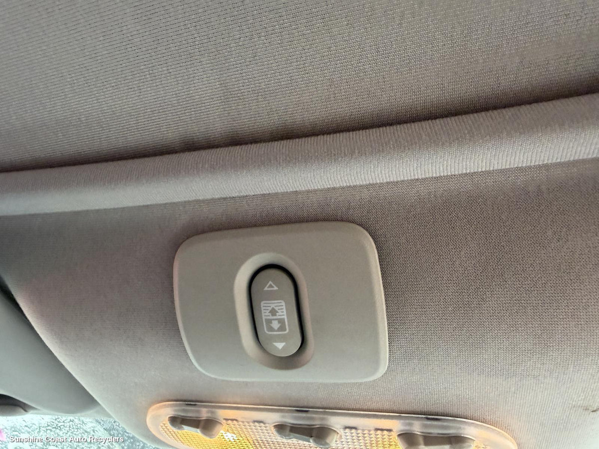 2007-2014 Nissan Dualis Misc Switch Relay