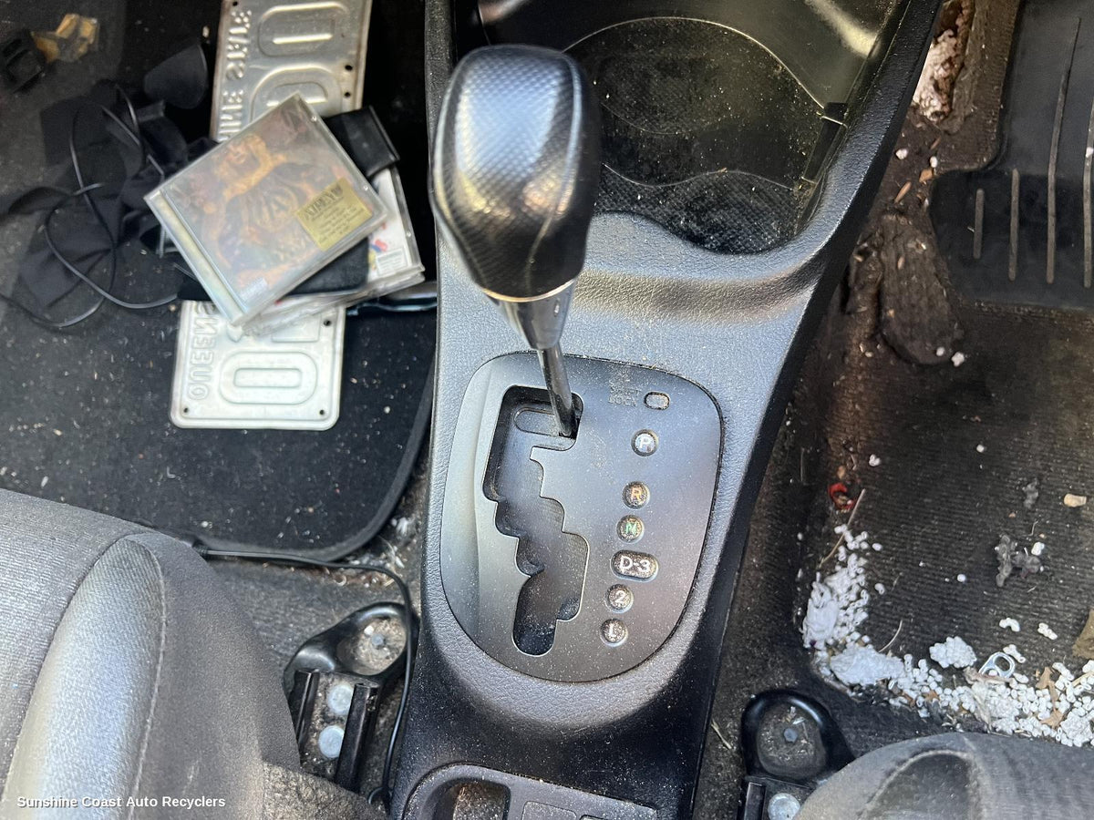 2011-2019 Toyota Yaris Gear Stick Shifter