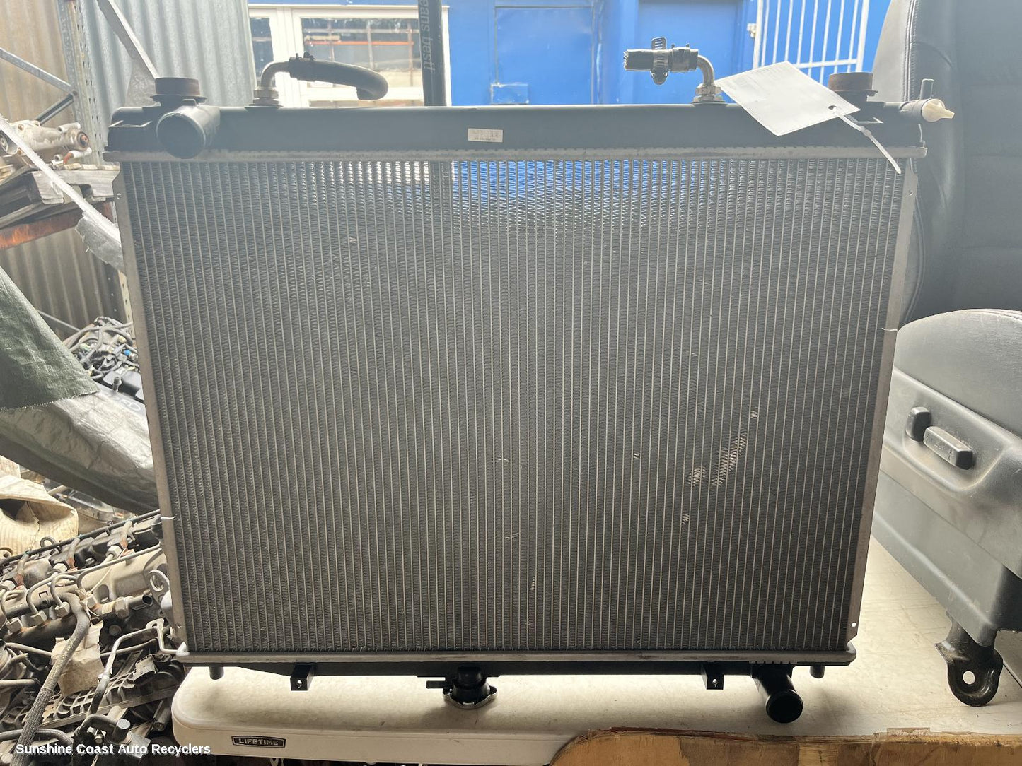 2004 Mitsubishi Pajero Radiator