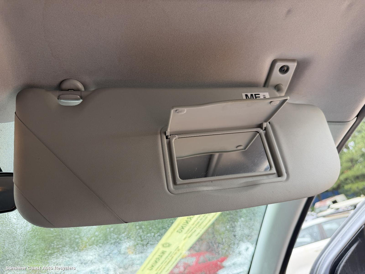 2007-2014 Nissan Dualis Sunvisor