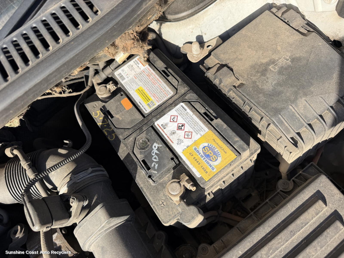 2005-2010 Volkswagen Caddy Battery Terminal