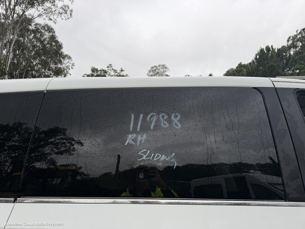 2015-2022 Ldv G10 Right Rear Door Window