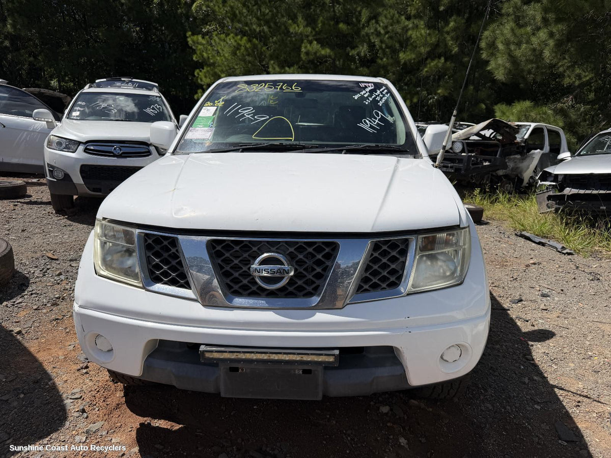 2005-2015 Nissan Navara Bonnet Hinge Strut