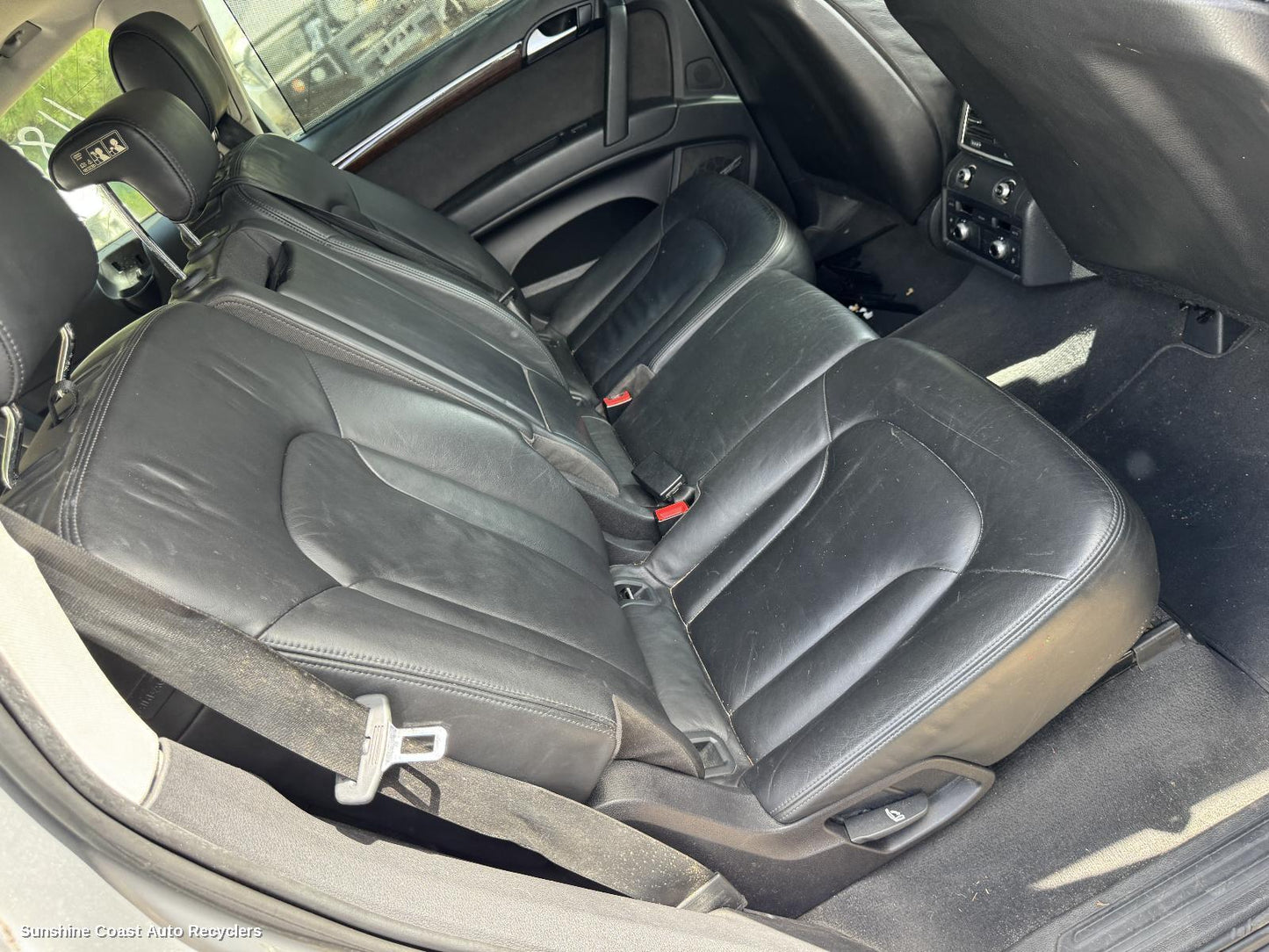 2010 Audi Q7 2nd Seat  Rear Seat