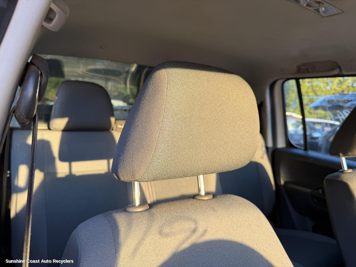 2010-2022 Volkswagen Amarok Headrest