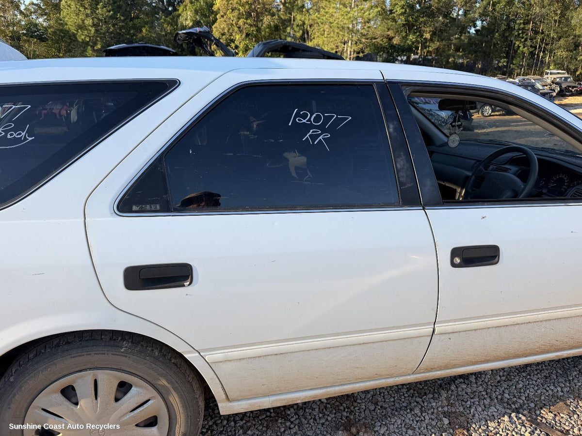 1997-2002 Toyota Camry Right Rear Door Window