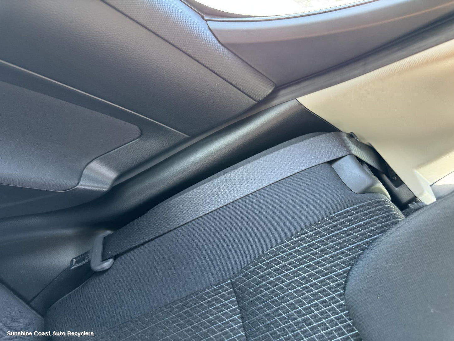 2014 Suzuki Swift Seatbelt Stalk