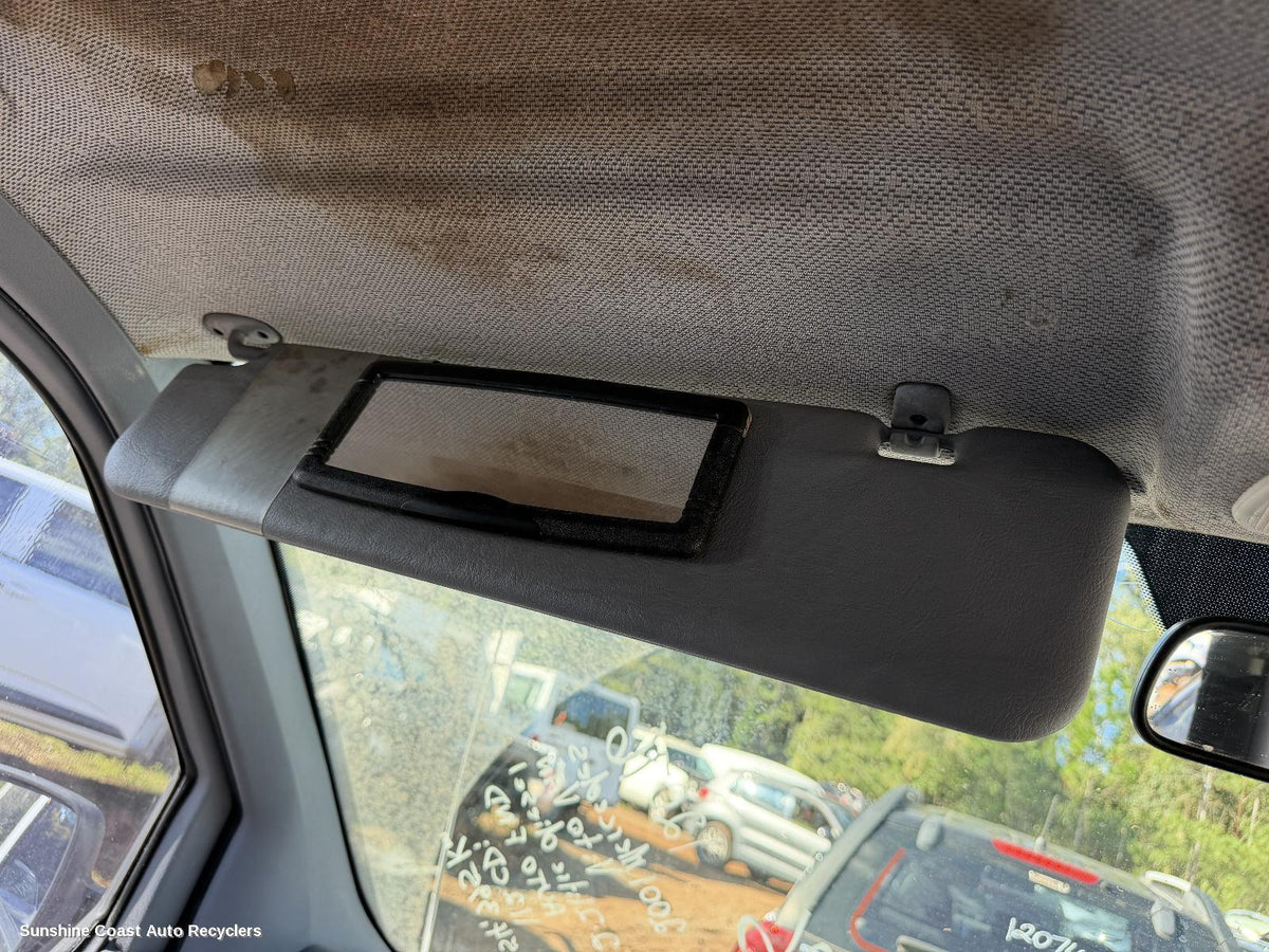 1998-2004 Mercedes Vito Sunvisor