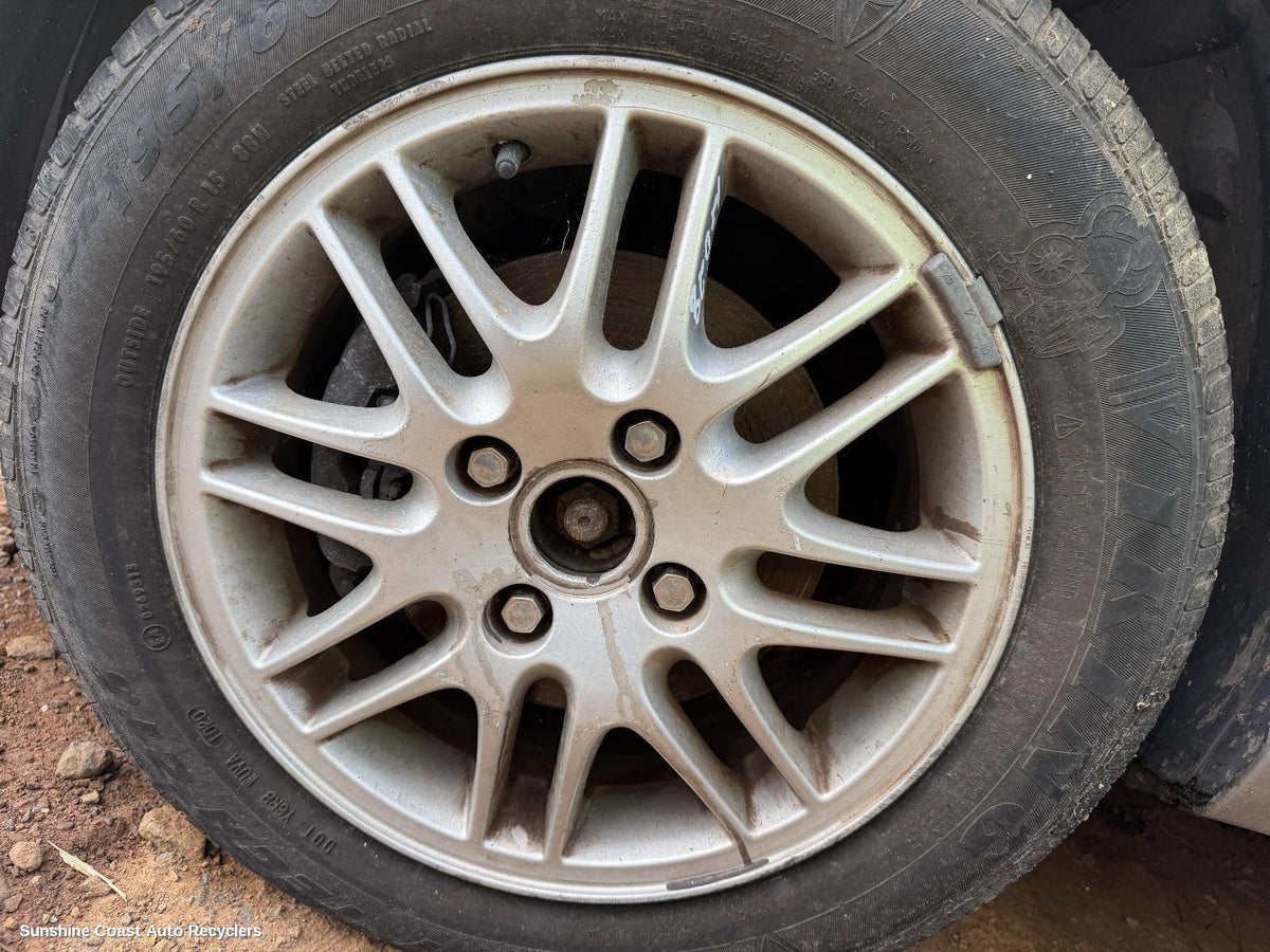 2001-2005 Ford Focus Wheel Mag