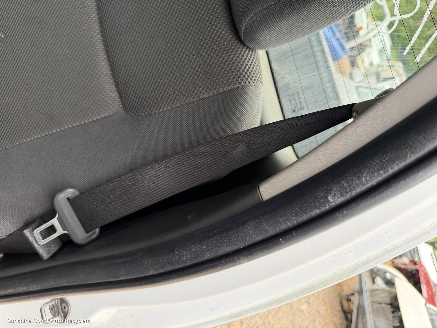 2011 Nissan Navara Seatbelt Stalk