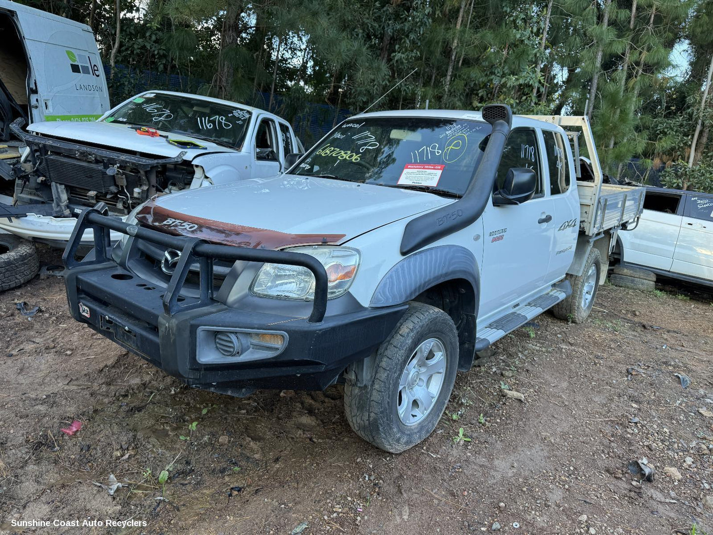 2011 Mazda Bt50 Left Headlamp
