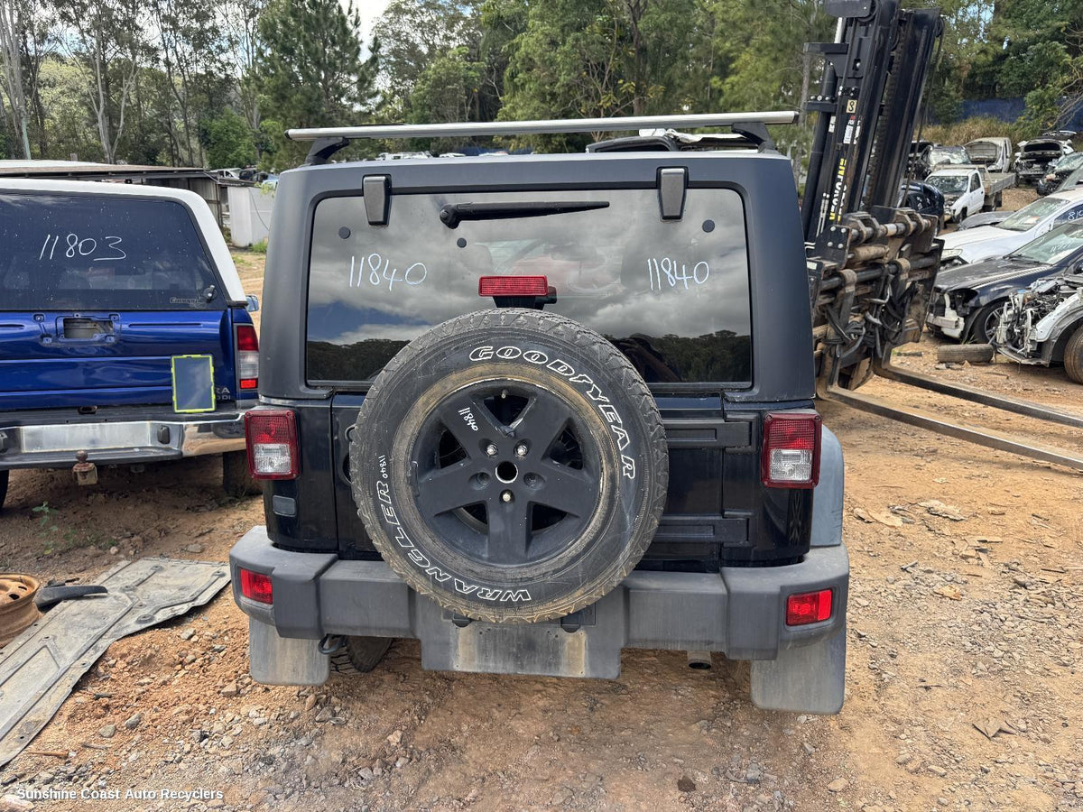 2006-2018 Jeep Wrangler Wheel Mag