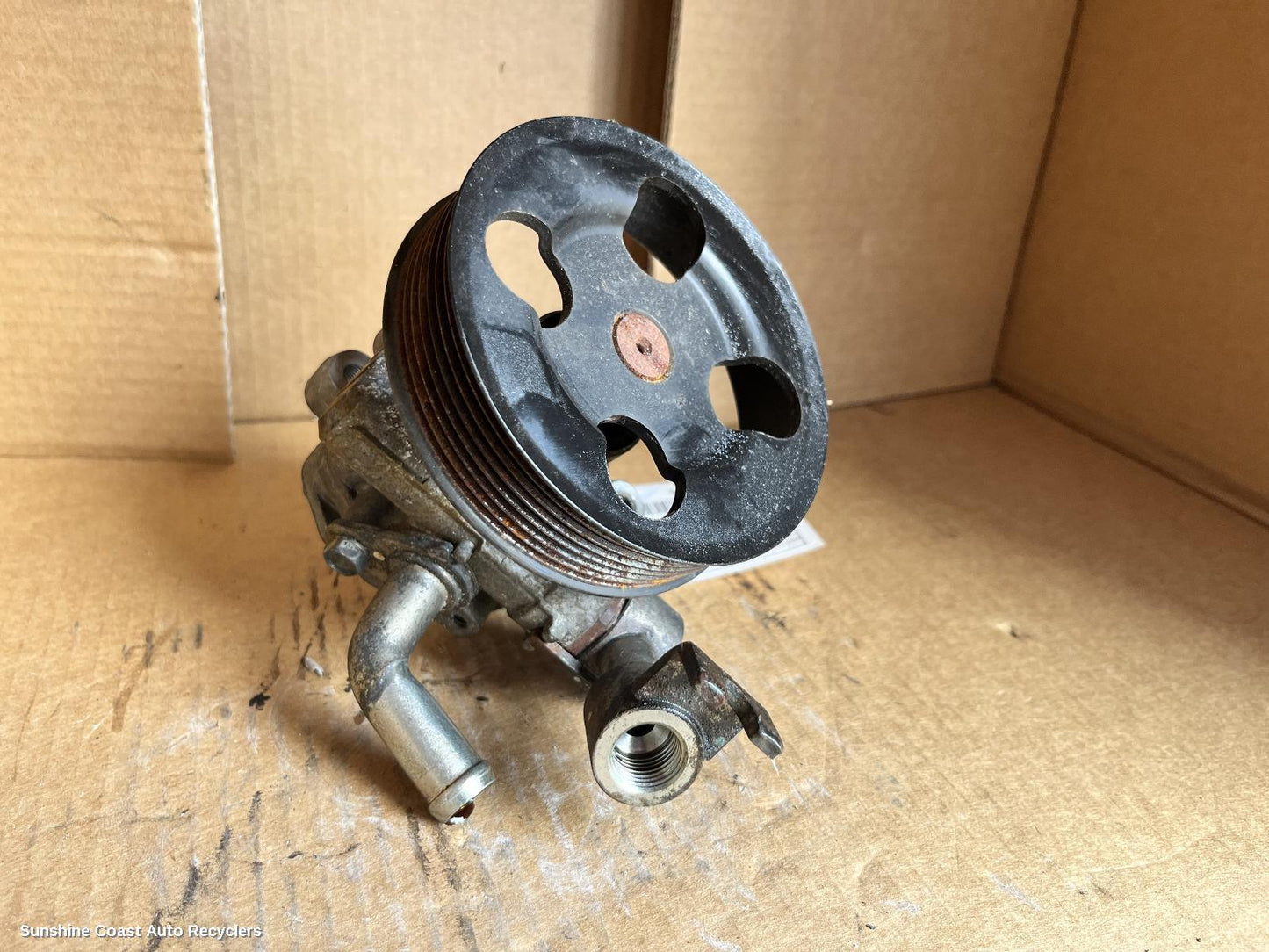 2018 Nissan Navara Steering Pump