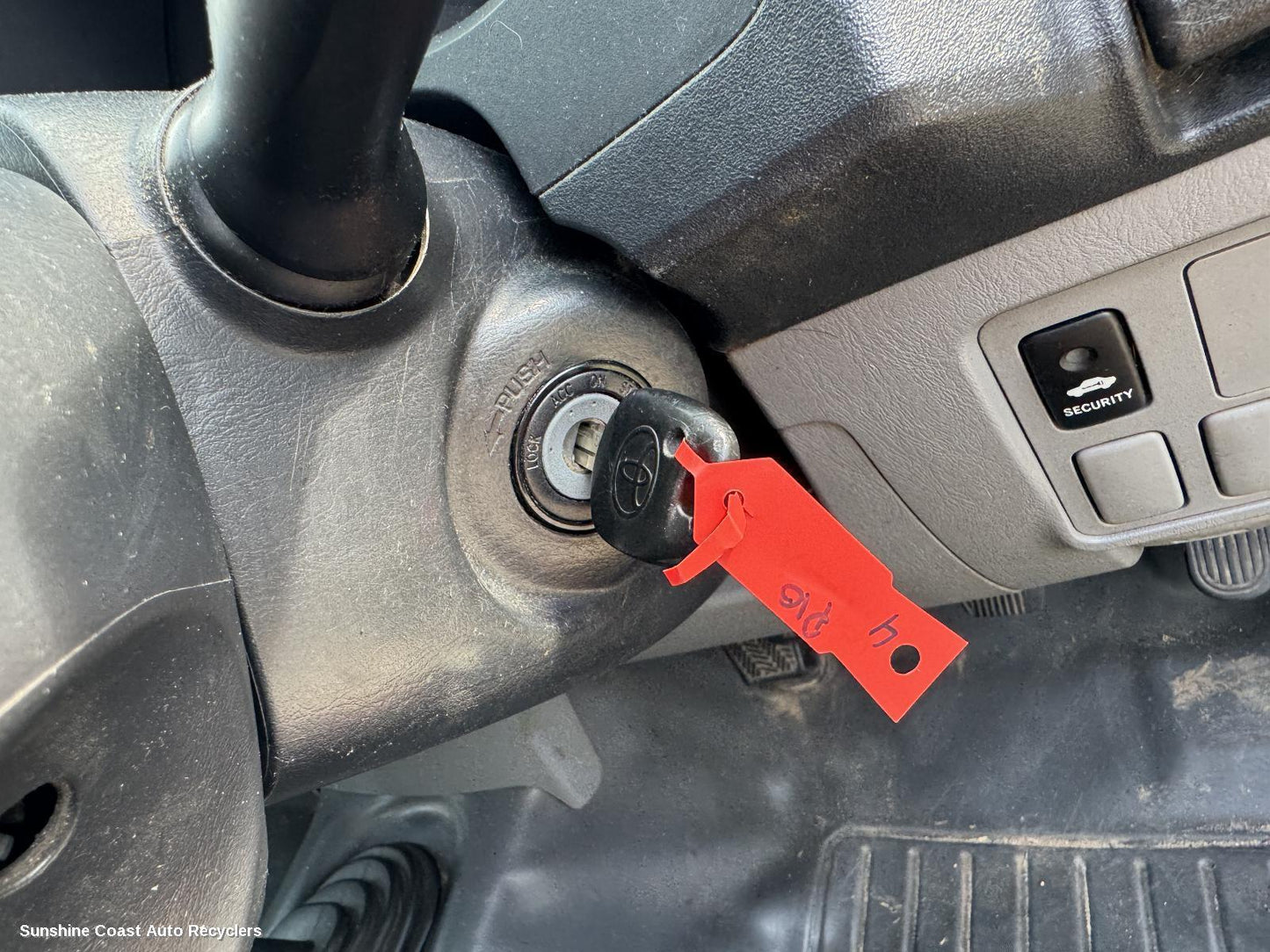 2010 Toyota Hilux Ignition W  Key