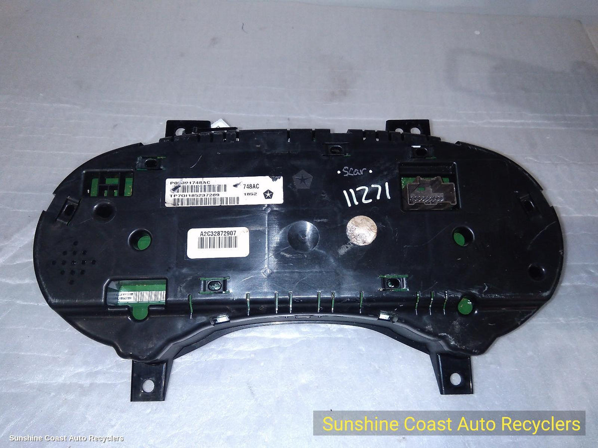 2012-2014 Chrysler 300c Instrument Cluster