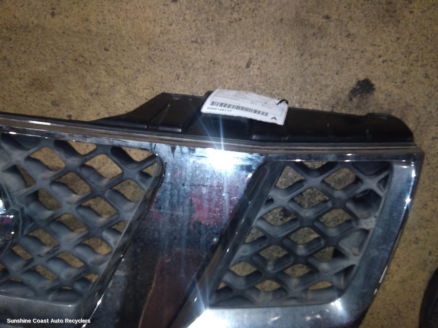 2012 Nissan Navara Grille