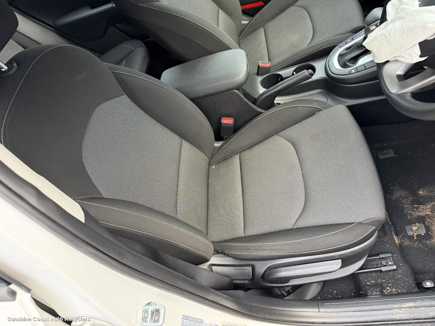 2018-2024 Kia Cerato Front Seat