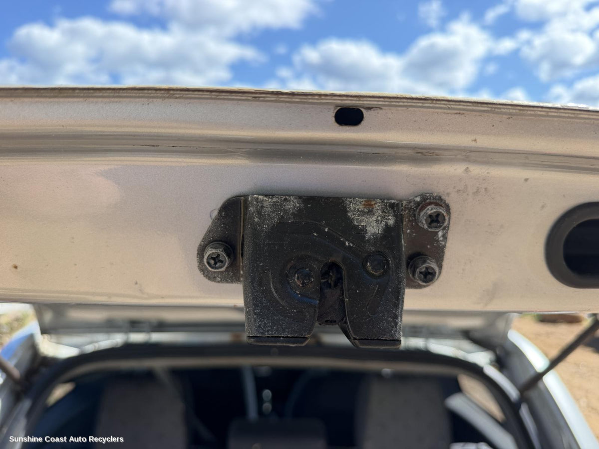 2002-2011 Hyundai Getz Door Boot Gate Lock