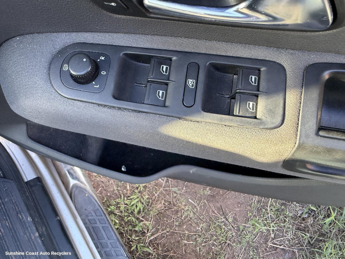 2010-2022 Volkswagen Amarok Pwr Dr Wind Switch