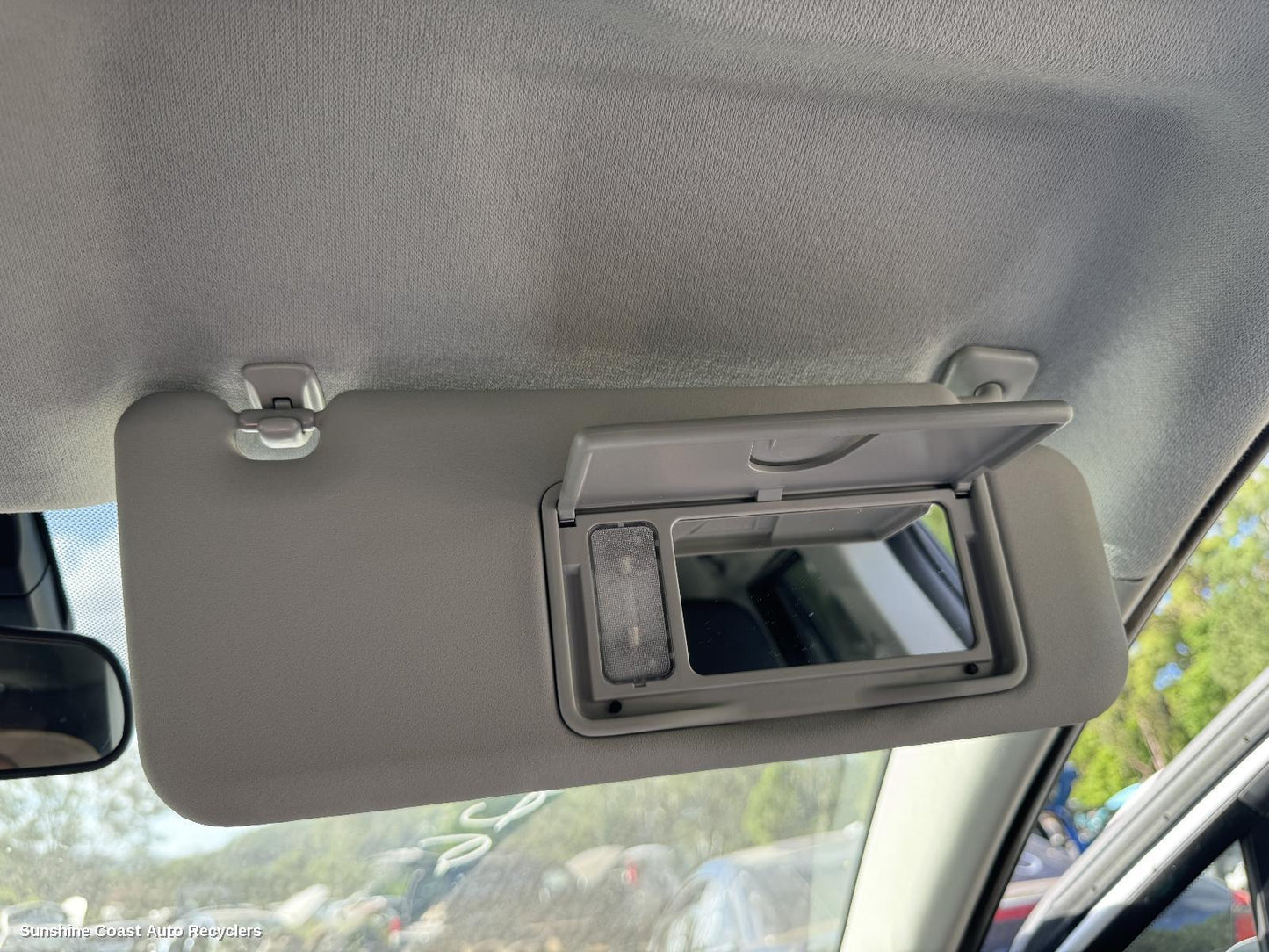 2023 Suzuki S-cross Sunvisor