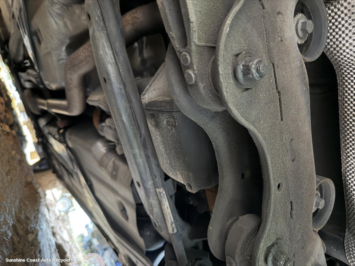 2009-2012 Volvo Xc60 Differential Centre