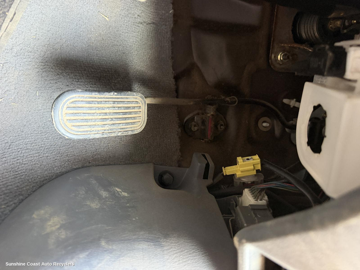 1997-2002 Toyota Camry Pedal Assembly