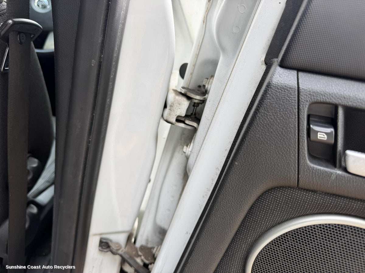 2010-2013 Holden Commodore Pwr Dr Wind Switch