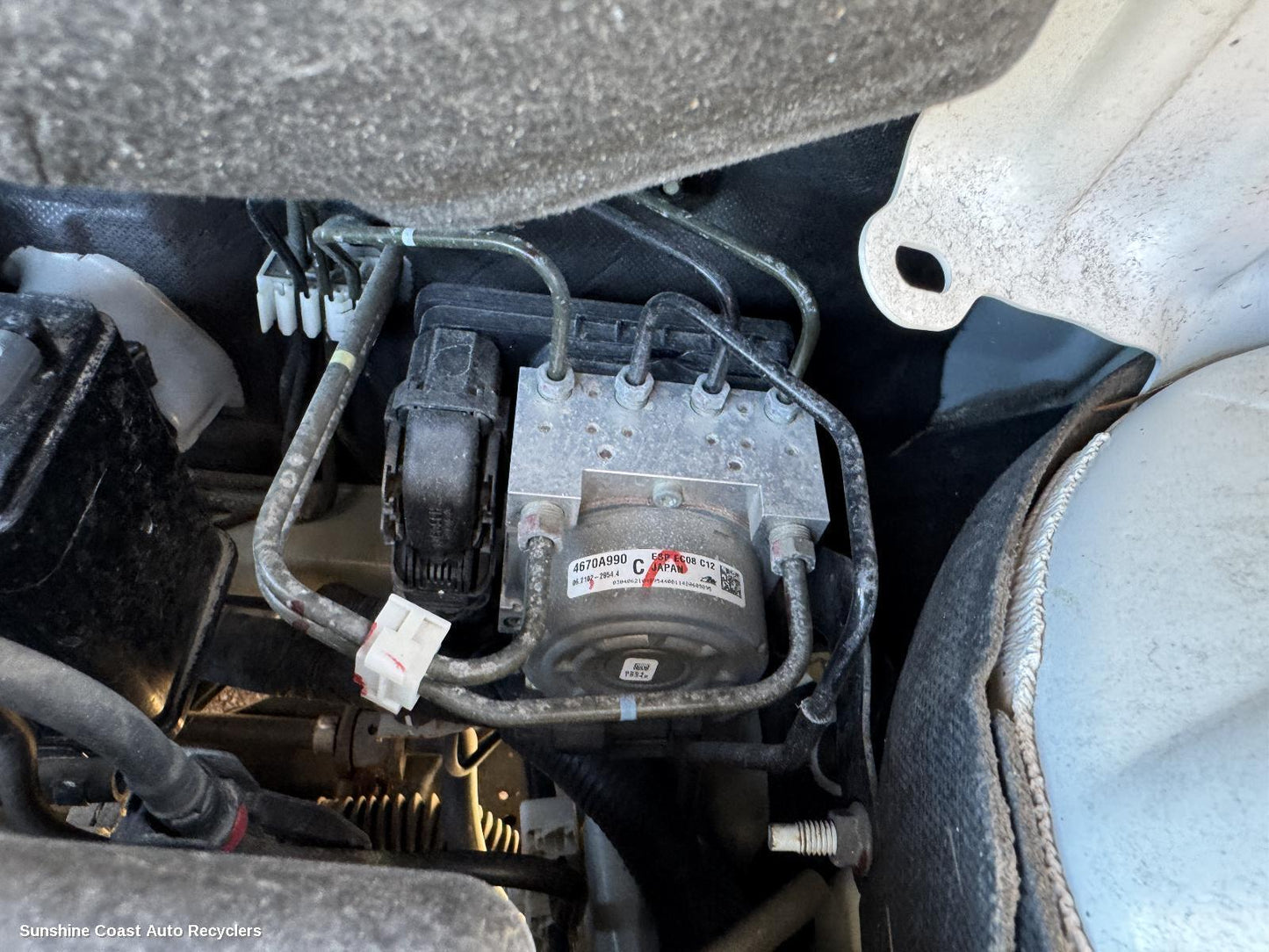 2014 Mitsubishi Outlander Abs Pump Modulator