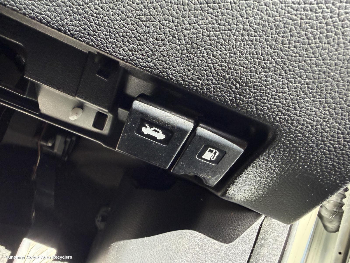 2013-2021 Nissan Qashqai Bonnet Release