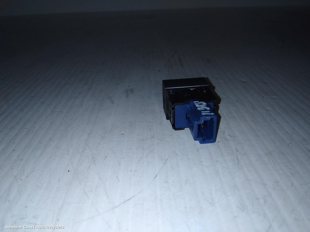 2021-2026 Mitsubishi Outlander Misc Switch Relay