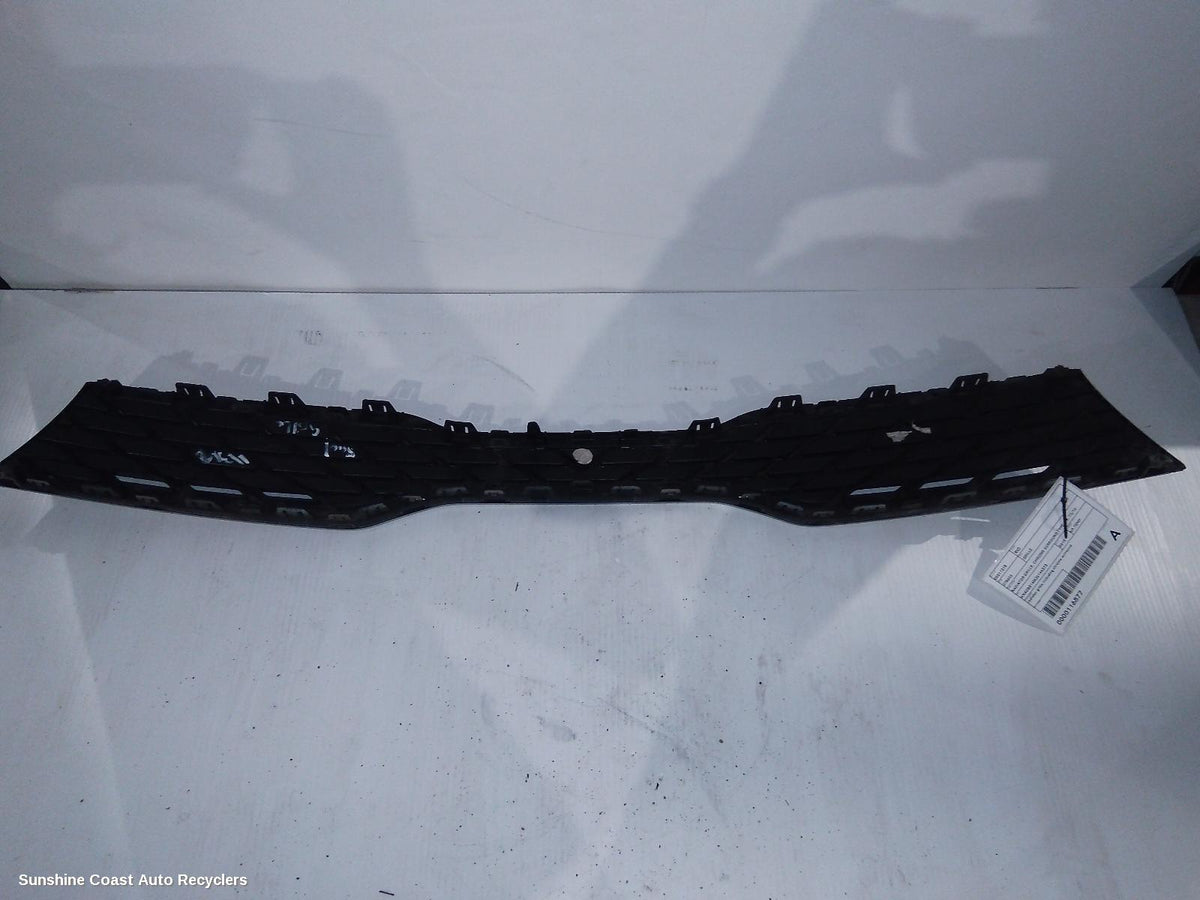 2016-2018 Kia Rio Grille