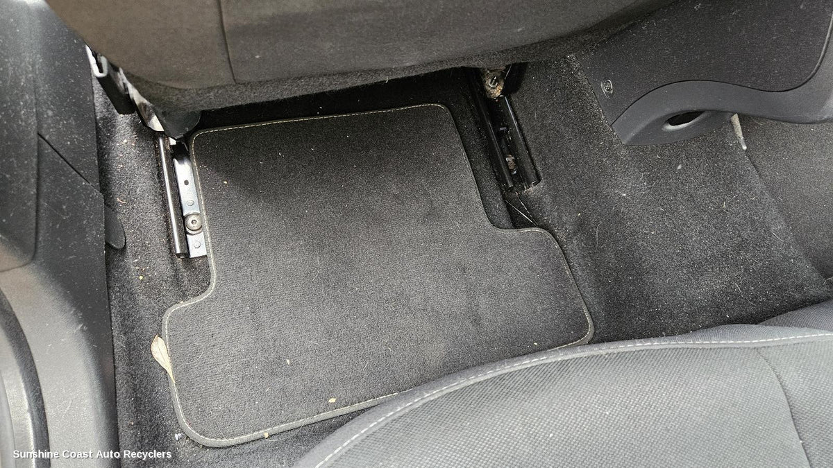 2010-2016 Renault Megane Floor Mats