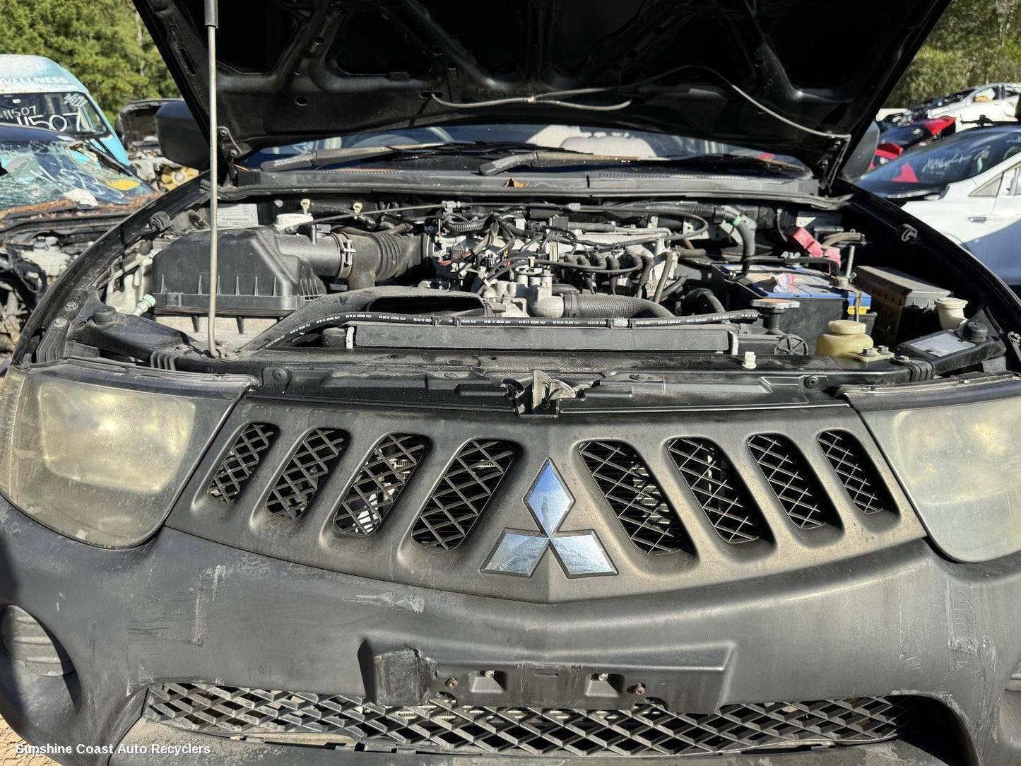 2008 Mitsubishi Triton Bonnet Lock Support