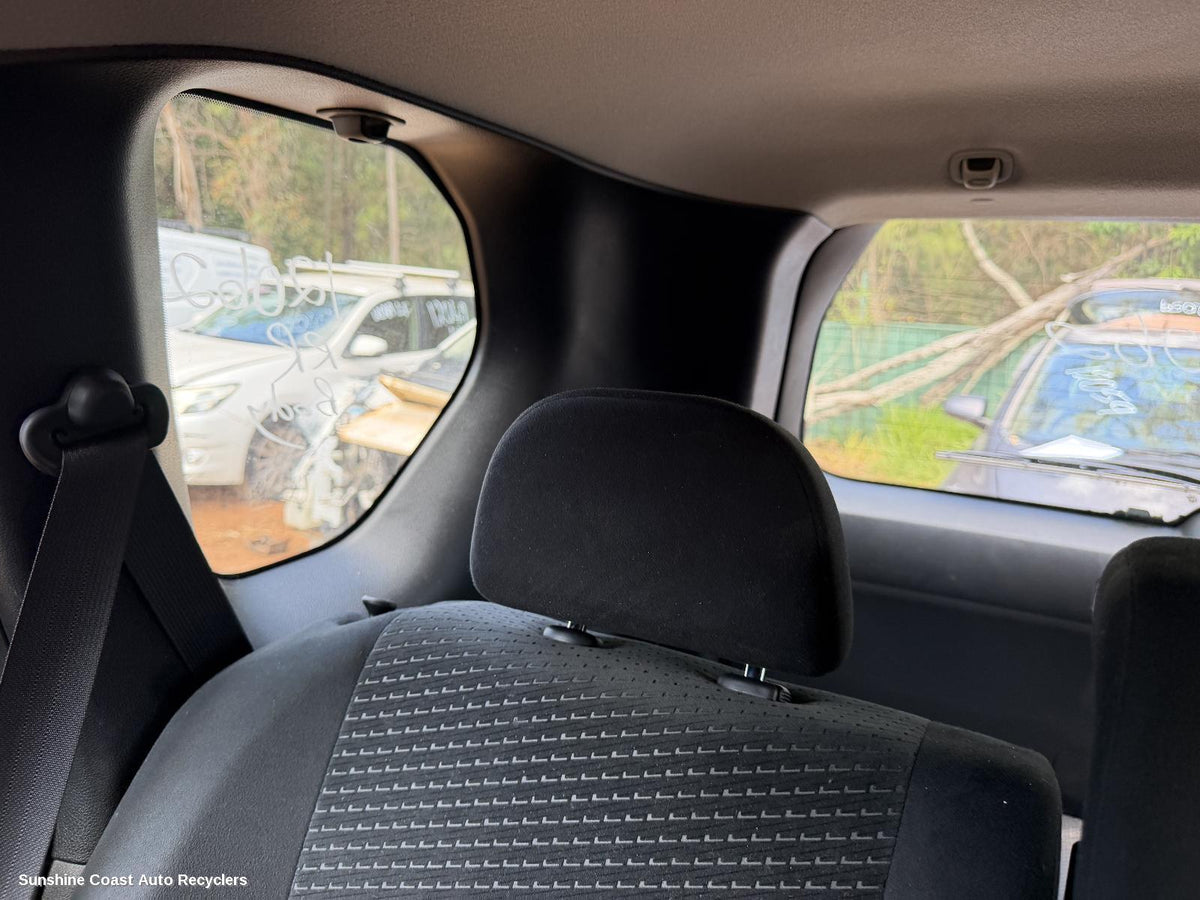 2007-2014 Nissan Xtrail Headrest