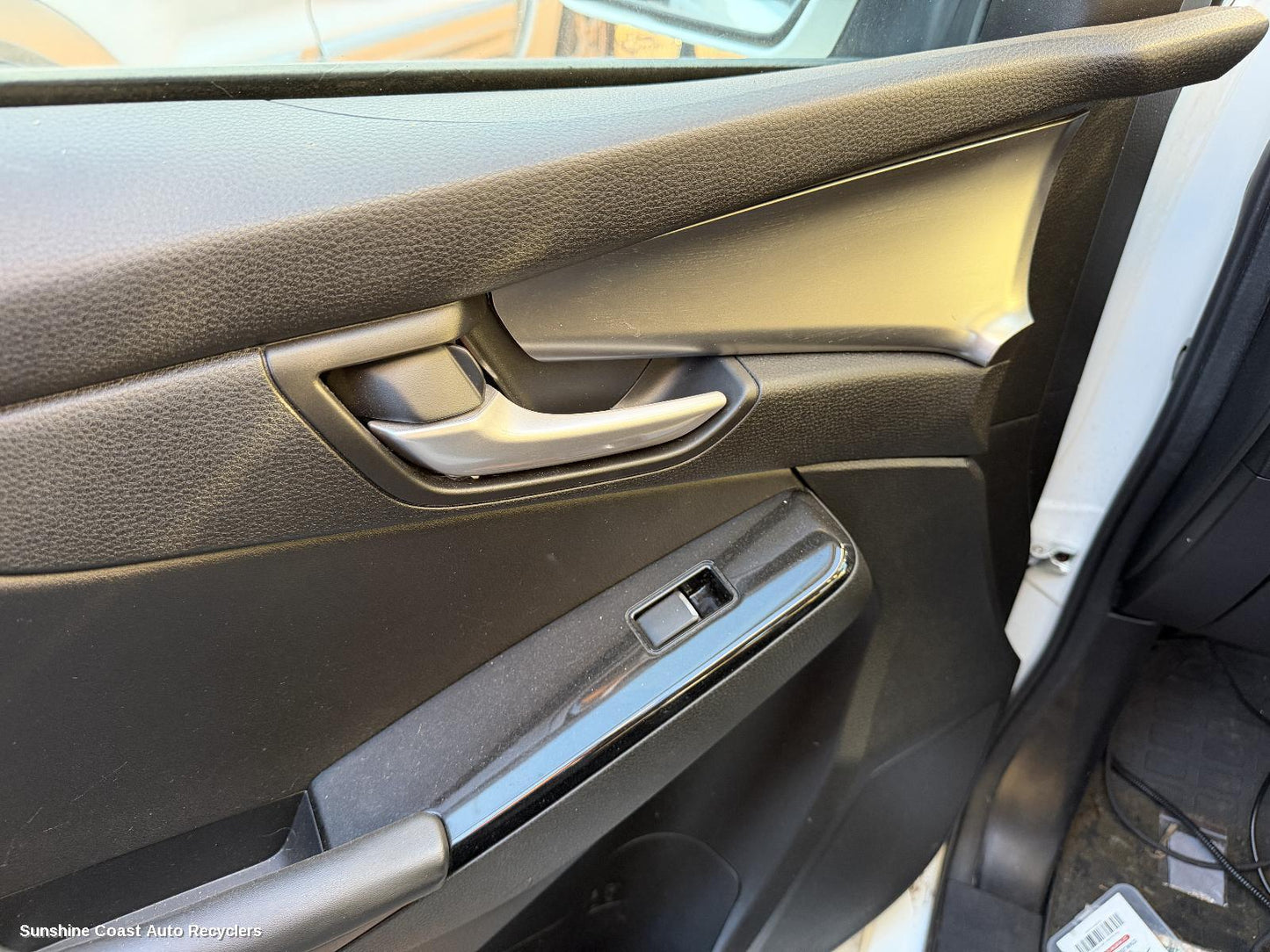 2020-2026 Mazda Bt50 Pwr Dr Wind Switch