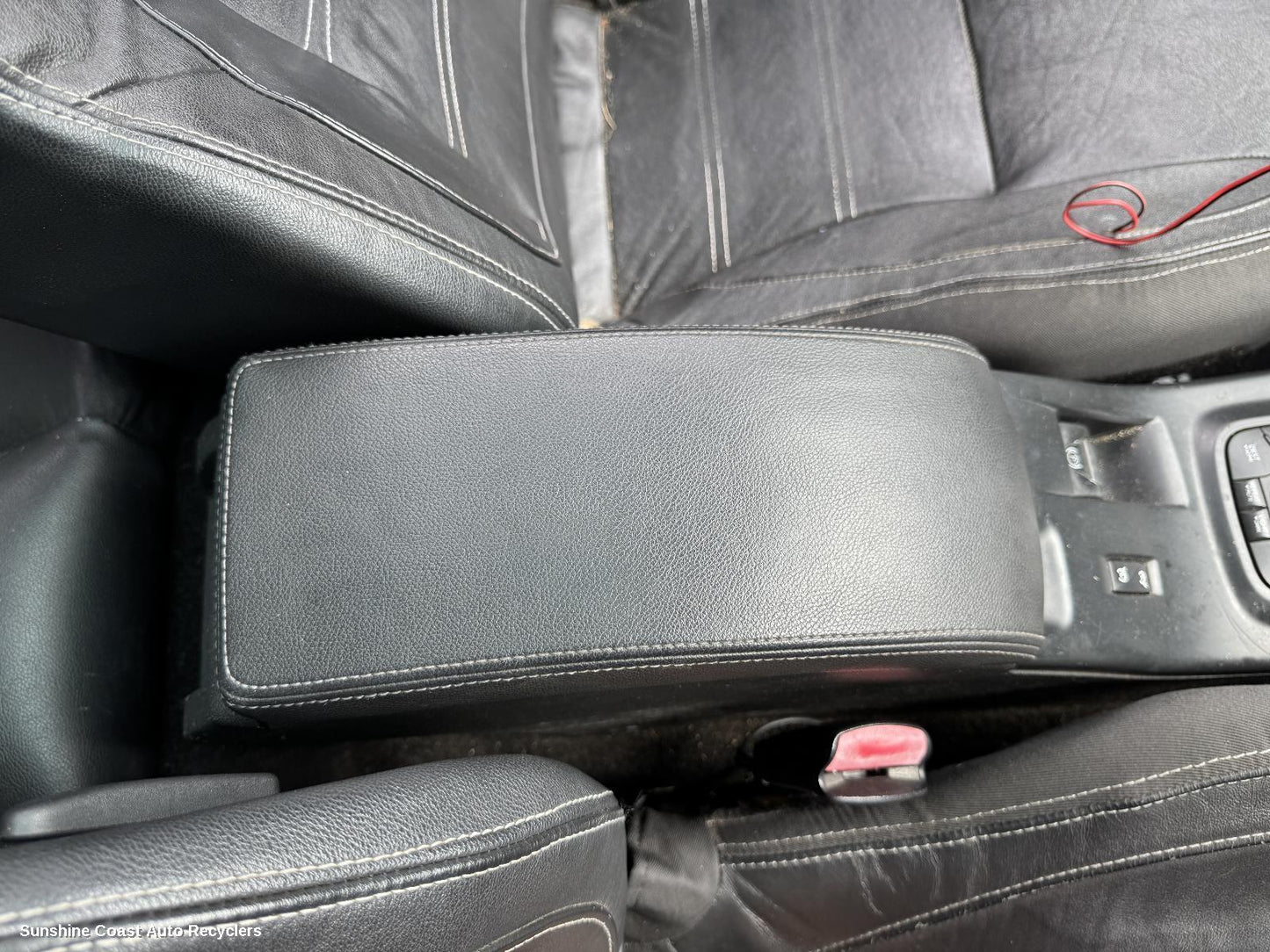2011 Renault Megane Console