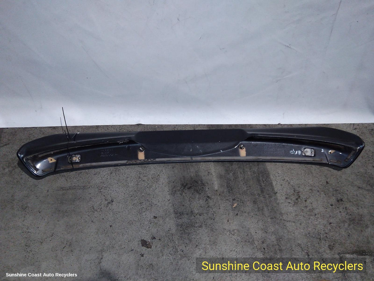 2013-2016 Nissan Pulsar Rear Spoiler