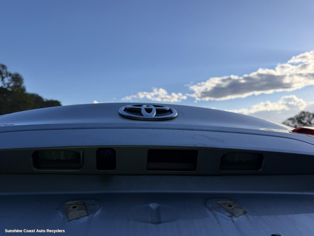2022-2026 Toyota Corolla Cross Number Plate Lamp